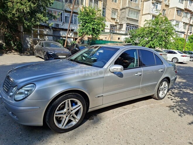 Mercedes E 320-5