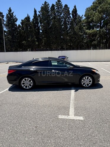 Hyundai Sonata-14
