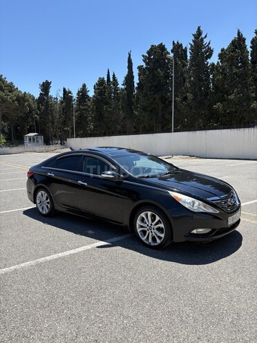 Hyundai Sonata-15
