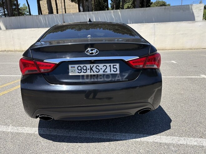 Hyundai Sonata-2