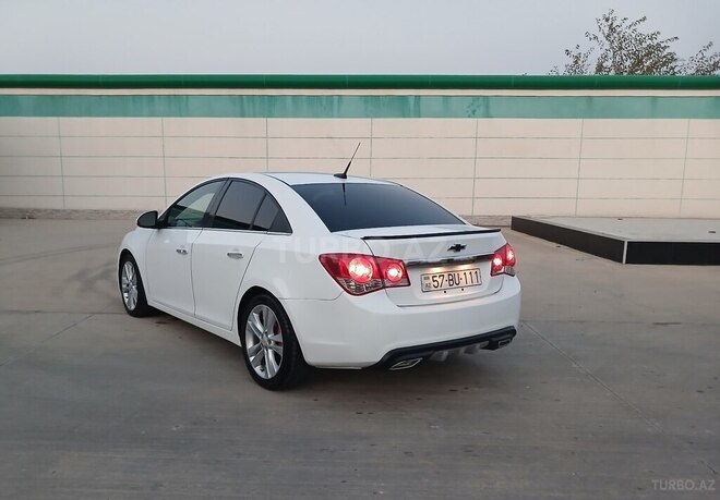 Chevrolet Cruze-5