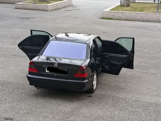 Mercedes C 200-3
