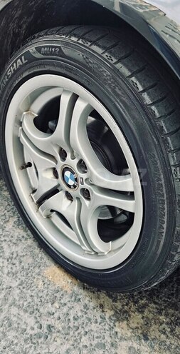 BMW 320-10