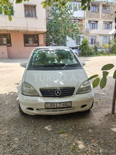 Mercedes A 160-1