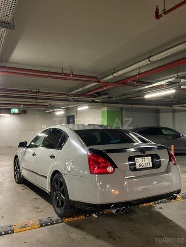 Nissan Maxima-4