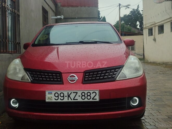 Nissan Tiida-14