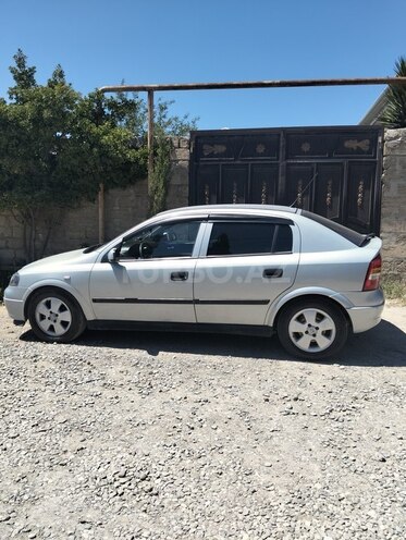 Opel Astra-10