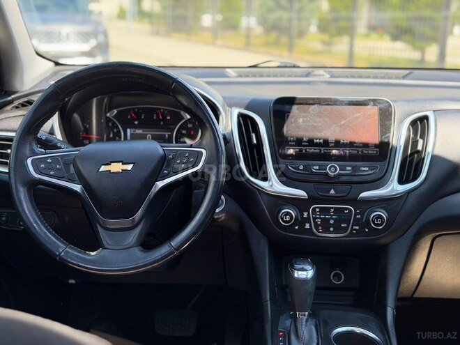Chevrolet Equinox-12