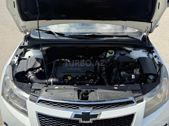 Chevrolet Cruze-17