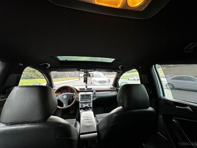Volkswagen Passat-10