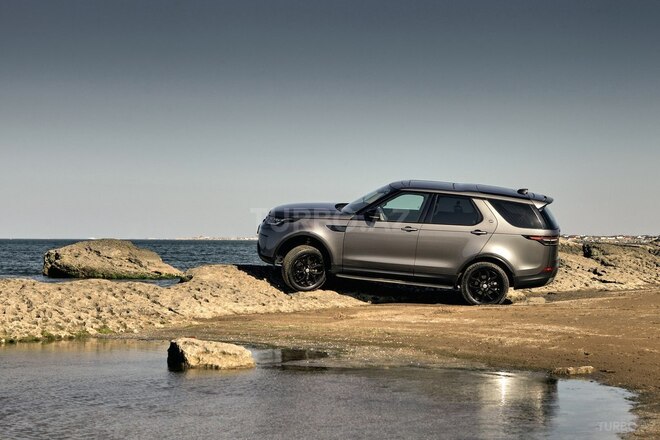 Land Rover Discovery-5
