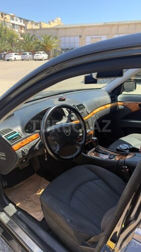 Mercedes E 200-6