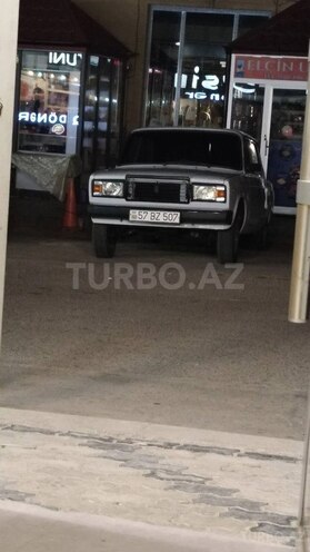 LADA (VAZ) 2107-1