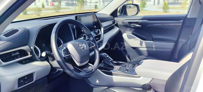 Toyota Highlander-11