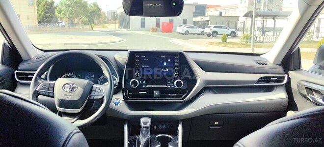 Toyota Highlander-13