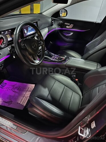 Mercedes E 220 d-5