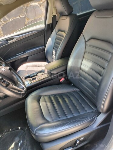 Ford Fusion (North America)-14