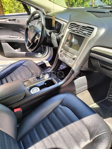 Ford Fusion (North America)-18