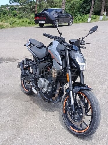 CFMOTO 250 NK-5