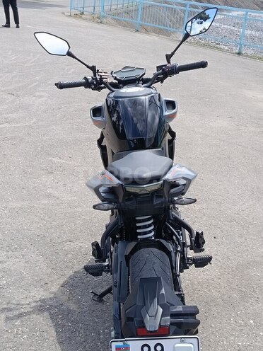 CFMOTO 250 NK-8