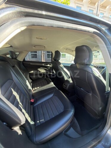 Ford Fusion (North America)-10