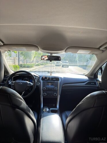 Ford Fusion (North America)-16