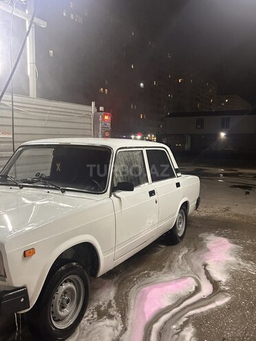 LADA (VAZ) 2107-2