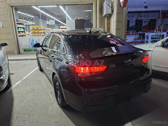 Kia Rio-3
