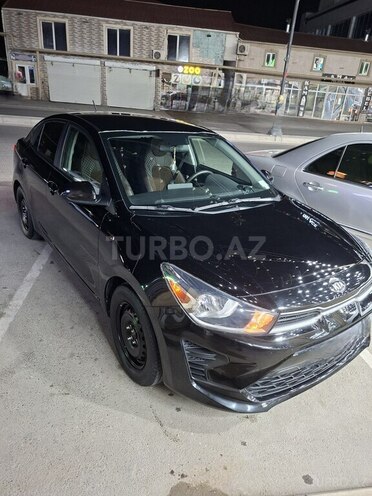 Kia Rio-1