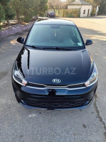 Kia Rio-11