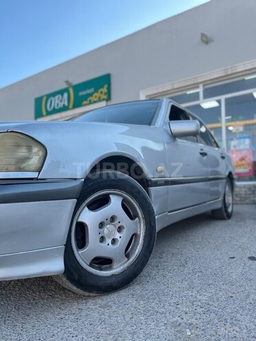 Mercedes C 180-4
