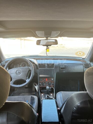 Mercedes C 180-10