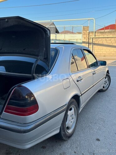 Mercedes C 180-5