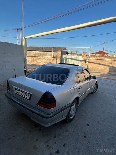 Mercedes C 180-6