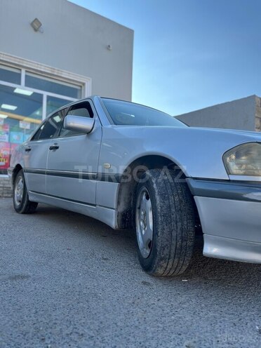 Mercedes C 180-7