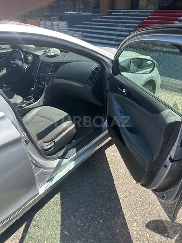 Hyundai Sonata-7