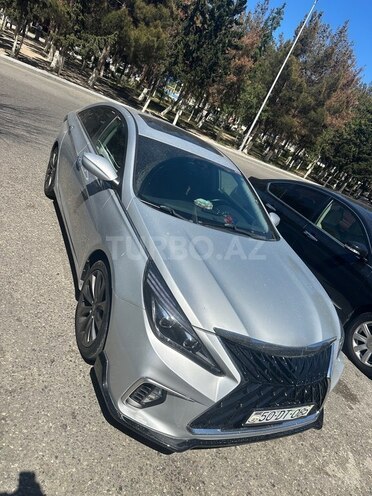 Hyundai Sonata-5