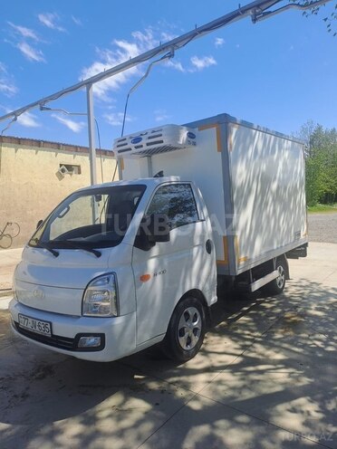 Hyundai H 100-4