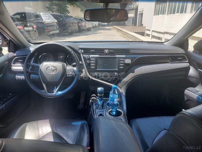 Toyota Camry-6