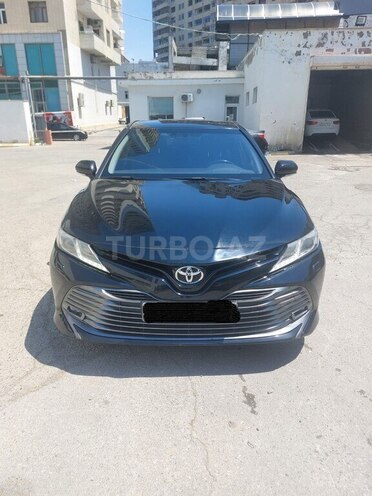 Toyota Camry-1