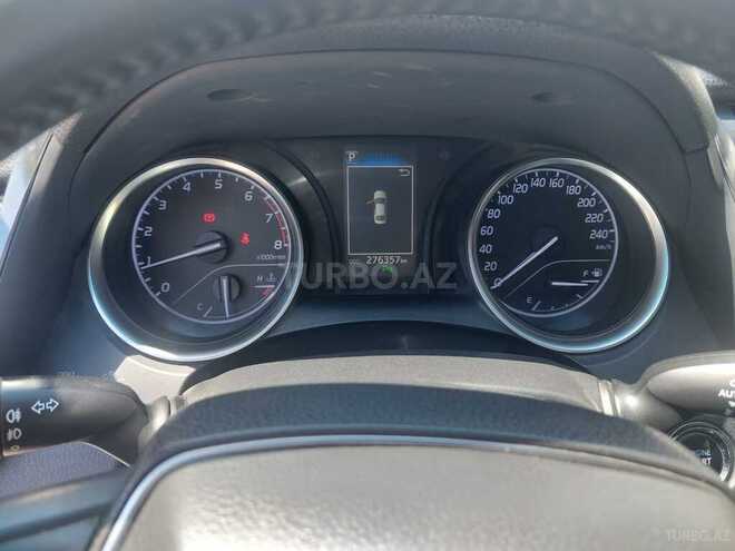 Toyota Camry-5