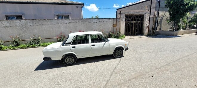 LADA (VAZ) 2107-5