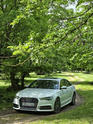 Audi A6-10