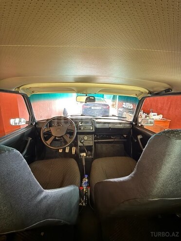 LADA (VAZ) 2107-13