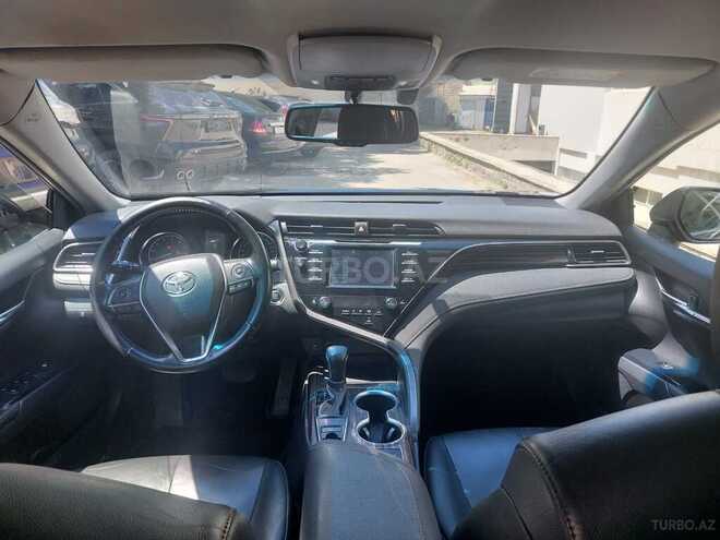 Toyota Camry-3