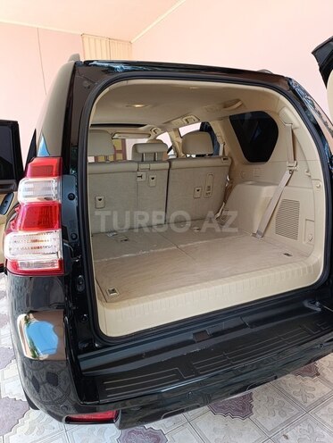 Toyota Land Cruiser Prado-10