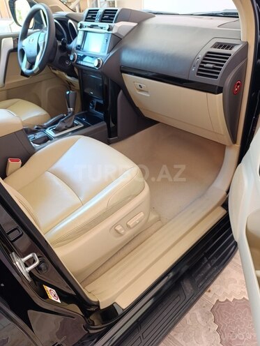Toyota Land Cruiser Prado-7