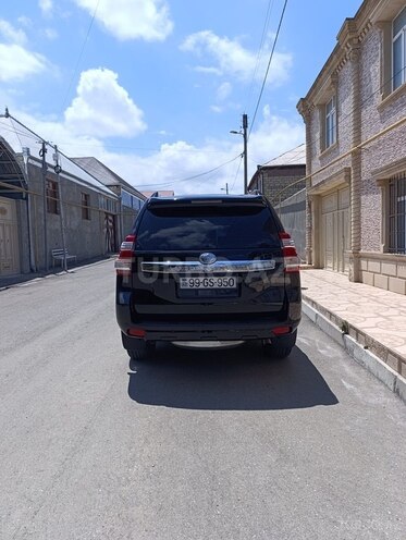 Toyota Land Cruiser Prado-2