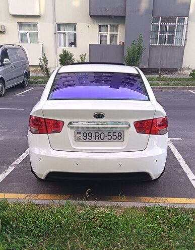 Kia Cerato-5