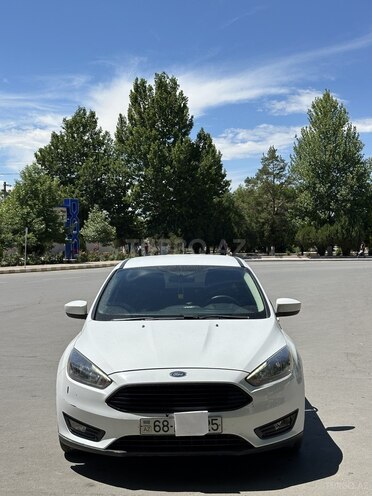 Ford Focus-2